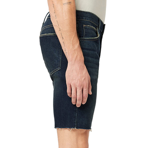 Service de personnalisation OEM pour shorts en jean, coupe moderne, vêtements lifestyle avec texture douce. - Product Image 6