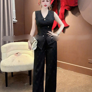 Ensemble d'été décontracté deux pièces long en coton pour femme, écologique, lavable, confortable, emballage personnalisé, Vietnam - Product Image 1