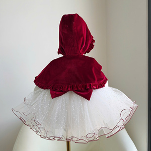 Robe de princesse pour filles, 185 cm, manches longues, corsage ivoire, jupe en tulle à pois, avec cape à capuche en velours bordeaux pour les occasions de fête - Product Image 4