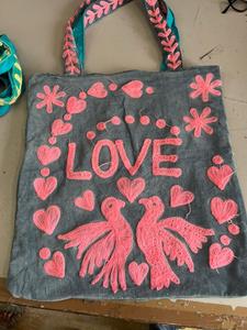 Best Price with Elegant Embroidery Soft for Travel Party Gift Women Wholesale Best Price Premium Love & Peace Velvet Bag - Product Image 3