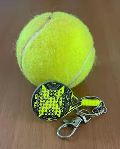 Llavero Promocional de Goma Resistente con Forma de Raqueta de Tenis, Logotipo Personalizado en Relieve, Llavero de Goma de Alta Calidad con Forma de Raqueta de Pádel Personalizado - Product Image 2