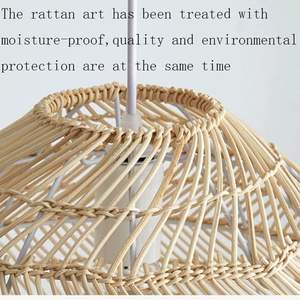 Luminaire suspendu en rotin de qualité supérieure avec une structure robuste et un effet d'éclairage ambiant équilibré - Product Image 5