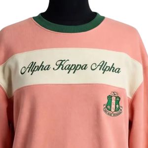 Sweat-shirt rose à col rond pour femme, pull graphique à col vert, manches longues, haut décontracté et tendance, style Alpha Apparel - Product Image 4