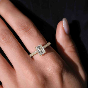Anillo de compromiso con diamante de corte esmeralda, diamante cultivado en laboratorio, certificado IGI, joyería de lujo para mujer - Product Image 3