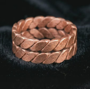 Anillo Magnético de Cobre Unisex, Joyería Tradicional Ayurvédica, Banda con Motivo de Trenzado de Alambre Intrincado - Product Image 6