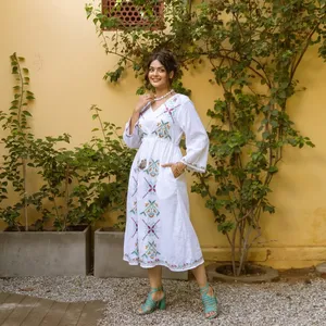 Vestido midi de algodón bordado blanco para mujer, cuello en V, manga larga, estampado floral, corte holgado, estilo étnico bohemio, ropa informal de verano - Product Image 6