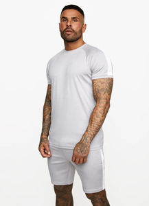 Ensemble t-shirt et short gris clair pour homme, coupe slim, ensemble décontracté d'été, ensemble assorti respirant en coton et polyester extensible - Product Image 2
