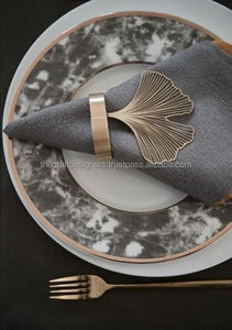 Anneau de serviette en aluminium coulé certifié meilleure qualité enduit d'or fini réutilisable hôtels anneau de serviette et porte-mouchoirs - Product Image 4