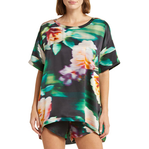 Vêtements de nuit en soie personnalisés imprimés par sublimation, ensemble de pyjama de luxe en 2 pièces pour femmes - Product Image 1