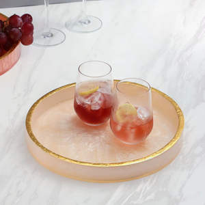 Bandeja ovalada de resina con diseño artístico, diseñada para hogares contemporáneos y entretenimiento moderno. - Product Image 4