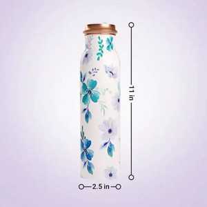 Botella de Agua de Cobre con Diseño Floral y Tapa de Rosca de Cobre - Ecológica, Apta para Lavavajillas, Diseño Clásico para Regreso a Clases y Bodas - Product Image 3