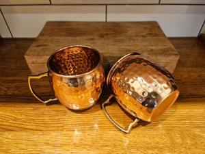Mug à bière artisanal en cuivre texturé, tasse à boisson métallique, vaisselle rustique, mug de service de table, fournitures hôtelières, exportation - Product Image 4