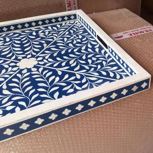 Plateau de service rond en bois d'acacia Art Déco avec incrustations de nacre, cadeau de Noël en provenance d'Inde - Product Image 6