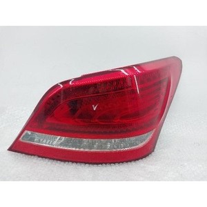 Feu arrière droit d'occasion Equus 924023N010 - Product Image 1