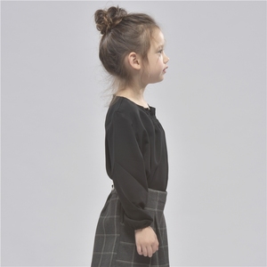 ODM Designs Chemises noires à manches longues et col rond pour filles - Product Image 3