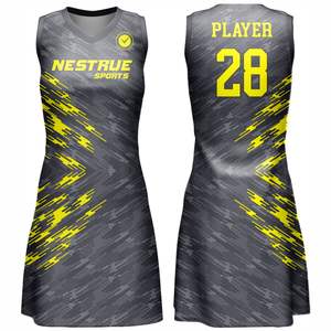 Vestido de Fútbol Personalizado para Mujer, Diseño Sublimado, Uniforme Atlético Ligero y Corto, Absorbente de Humedad, para Equipo - Product Image 1