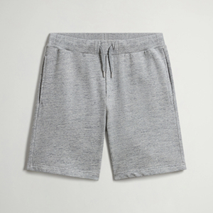 Shorts Bermuda en coton gris tricoté pour homme avec cordon de serrage à la taille et poches, couleur unie décontractée, taille mi-haute - Product Image 1