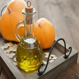 Huile de graines de citrouille naturelle au goût pur et aux bienfaits nutritionnels pour la cuisine, les soins de beauté et les applications bien-être quotidiennes - Product Image 3