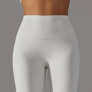 Leggings Premium Elásticos para Mujer, Material Suave y Ligero, Ideal para Gimnasio, Yoga y Uso Diario - Product Image 5
