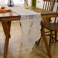 Chemin de table rectangulaire en macramé brodé en polyester blanc réutilisable, style vintage chic et délavé, pour tables de mariage longues