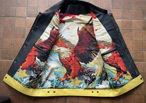 Veste de club de motards en cuir de vache véritable avec accents embossés en crocodile - Product Image 4