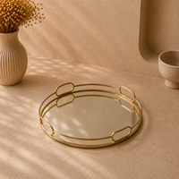Koninklijke gouden roestvrijstalen spiegel serveerschaal met modern geometrisch handvat, premium presentatieschaal voor thuisdecoratie