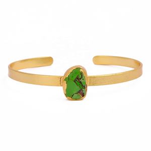Brazalete Ajustable Unisex de Jade Verde Mohave con Baño de Oro y Bisel Geométrico Moderno - Product Image 5