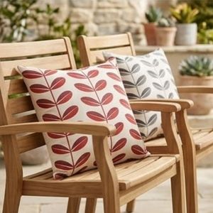 Funda de Cojín Cuadrada Reversible Moderna y Elegante con Estampado de Plantas en Rojo y Gris para Decoración del Hogar en Venta - Product Image 4