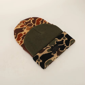 Gorros de Invierno Personalizados al por Mayor de Alta Calidad, Unisex, de Acrílico, con Diseño de Calavera, Etiqueta Tejida, Gorras de Punto, Gorro de Esquí, Bordado - Product Image 3