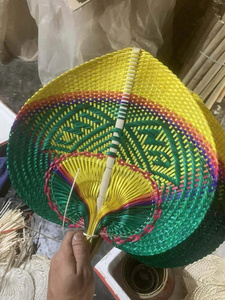 Éventails en bambou pour la décoration intérieure, taille personnalisée, multicolores, 100% faits à la main, tissés en bambou, provenant de l'usine originale au Vietnam SAFIMEX - Product Image 3