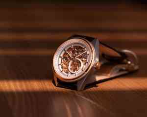 นาฬิกาข้อมือผู้ชาย รุ่น Round Alexander Ferros 9262D-02 สายสแตนเลส ตัวเรือนสีแซฟไฟร์ กันน้ำ ระบบจักรกล ออโตเมติก แฟชั่น แสดงผลแบบอนาล็อก - Product Image 5