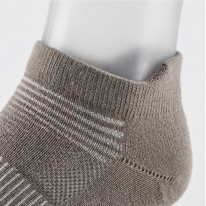 Chaussettes courtes à 5 doigts pour hommes, rayées, tricotées, respirantes, en coton et élasthanne, fines, pour l'été, usage quotidien - Product Image 5