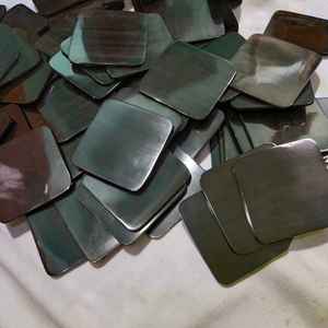 Sous-verres artisanaux haut de gamme en corne de buffle et de bœuf avec finition brillante à prix avantageux - Product Image 4