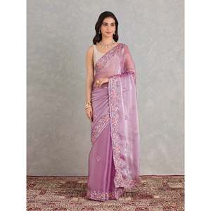 Sari de créateur à silhouette droite avec imprimé floral et broderies de sequins pour les occasions de fête - Product Image 5