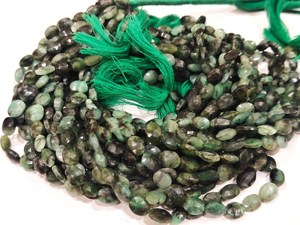 Perles de pierres précieuses en émeraude naturelle de haute qualité, ovales facettées, 8-9 mm, 12 pouces de long, vendues par brin pour la fabrication de bijoux - Product Image 2
