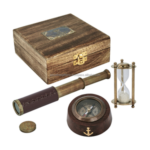 Brújula de madera con acabado de pulido de madera natural, forma redonda, incrustaciones de ancla de latón de primera calidad para encontrar dirección - Product Image 2