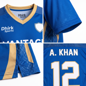 เสื้อฟุตบอลผู้ชายคอวี แห้งเร็ว ผลิตจากโพลีเอสเตอร์ 100% พิมพ์ลายแบบซับลิเมชั่นตามสั่ง สำหรับทีม VANTAGE พร้อมชื่อผู้เล่น โลโก้ OEM และสายรัดปรับได้ - Product Image 4