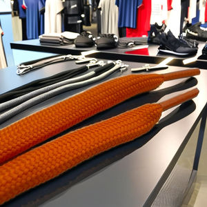 Cordones planos naranjas de 10mm para zapatillas de deporte Cordón de longitud personalizado Uso versátil en bolsos y prendas Varios colores - Product Image 3