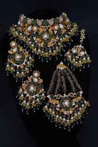 Parures de bijoux de mariée indiennes et pakistanaises de luxe, qualité supérieure, vente chaude, fabriquées à la main, plaquées or, style antique, pour mariage, fiançailles, Aïd - Product Image 2