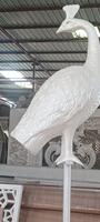 Statue de paon élégante et simple de couleur blanche avec piédestal en fibre pour les mariages, décoration intérieure/extérieure, NOUVELLE ARRIVÉE, livraison rapide