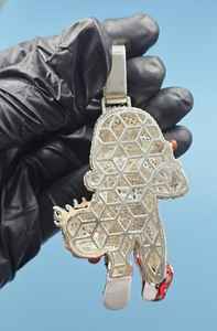 Colgante de Plata 925 con Cara de Muñeca de Terror 3D, Colgante Grueso con Diamantes de Moissanita VVS Totalmente Engastados, Estilo Hip Hop y Bling para Rapper - Product Image 6