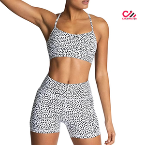 Ensemble short de sport et yoga confortable, respirant, séchage rapide, motif uni, dernière tendance, grandes tailles, vente en gros, vêtements de fitness pour femmes - Product Image 5