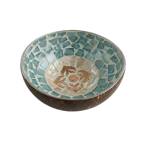 Vente en gros de bols en noix de coco gravés biologiques, modernes, uniques, artisanaux, polis, durables, écologiques, de haute qualité - Product Image 1