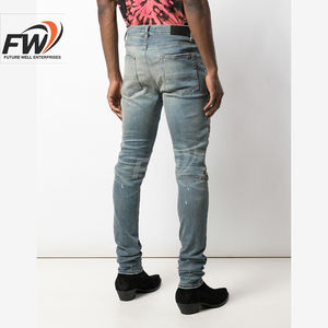 Jeans en denim de coton délavé clair style rétro, coupe droite ample, pour hommes, vente en gros OEM, personnalisables, style urbain - Product Image 4