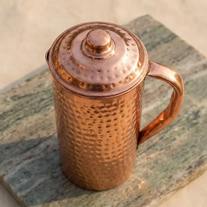 เหยือกน้ำทองแดงงานฝีมือ เครื่องครัวโลหะตกแต่ง สำหรับตลาดส่งออก - Product Image 1