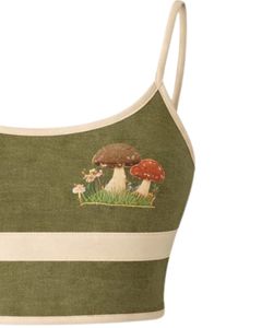 Conjunto de Camisola y Pantalones Cortos para Mujer en Verde Oliva y Beige, Traje de Dos Piezas para Verano, Top Corto de Mezcla de Algodón con Estampado de Hongos y Pantalones Cortos con Cordón Ajustable - Product Image 3