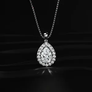 Collar con Colgante de Diamante Cultivado en Laboratorio con Corte Pera de 0.5CT, Claridad VVS-VS, Oro, para Compromiso y Boda - Product Image 3