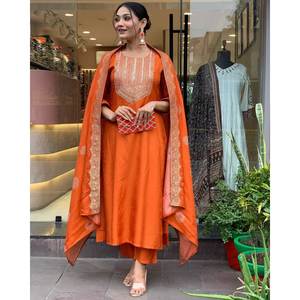 Hermoso Conjunto Elegante de Top y Pantalón con Dupatta Color Naranja JC para Fiesta, Talla XL - Product Image 5