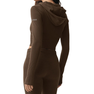 ชุดเซ็ตฮู้ดดี้ผ้าฝ้ายและกางเกงขายาวทรงบูทคัทสำหรับผู้หญิง ชุด 2 ชิ้น เนื้อผ้านุ่มสบาย สไตล์ลำลอง ชุดออกกำลังกาย ผ้าถักยืดหยุ่น รับผลิตตามแบบ OEM แบรนด์ส่วนตัว - Product Image 2