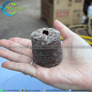 Coco peat en pellets de bajo contenido en EC, tamaño 3.5 a 4.2 cm, el más vendido, para un crecimiento saludable de las raíces y el inicio profesional de plántulas en viveros. - Product Image 3